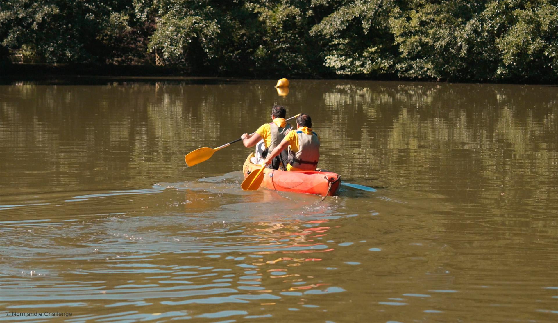 Canoë / paddle géant