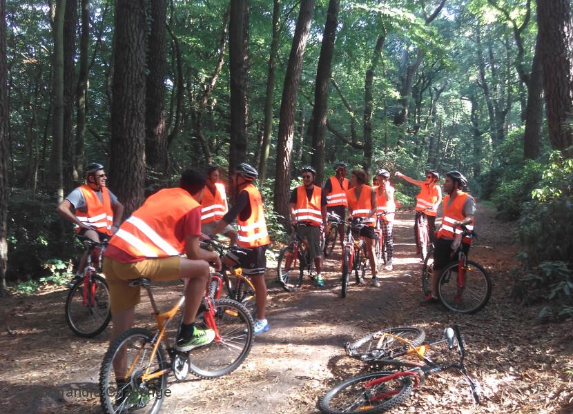 activité VTT en groupe