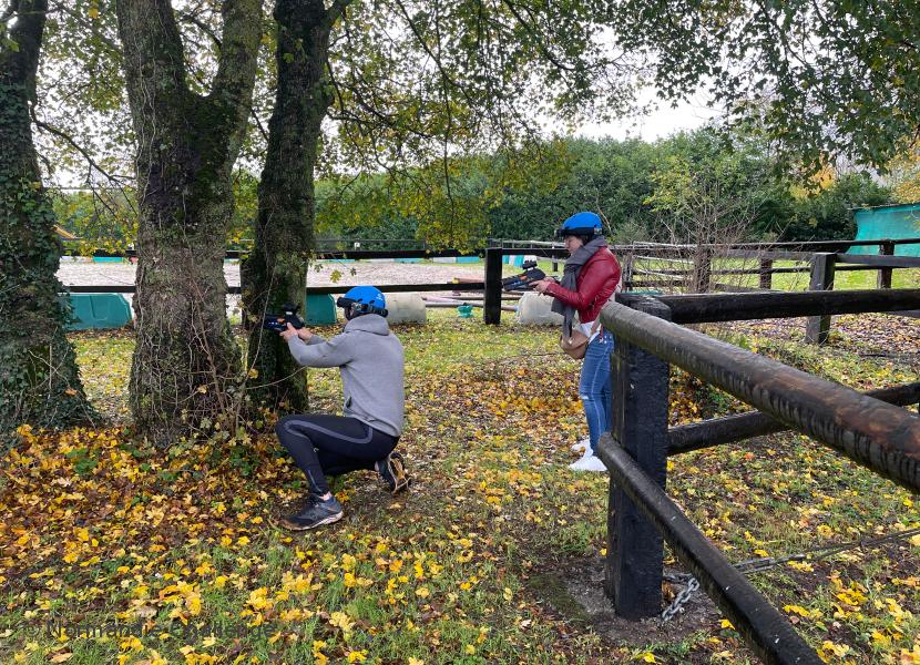 deux personnes laser game outdoor