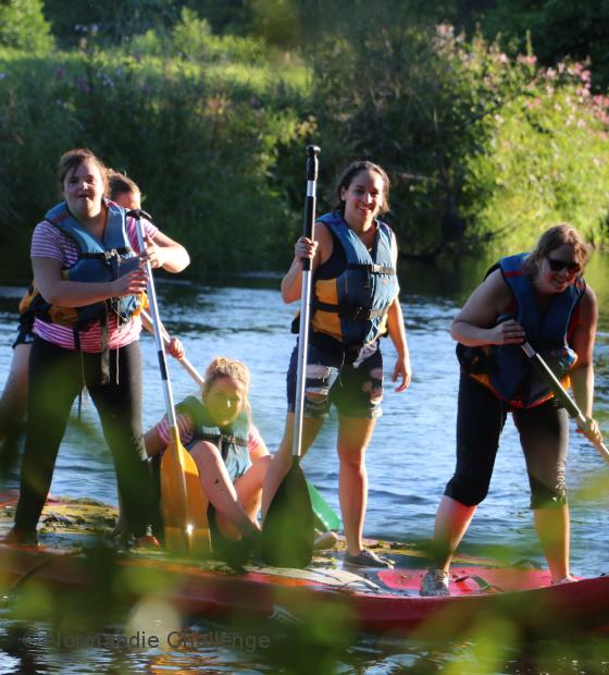 Canoë / paddle géant