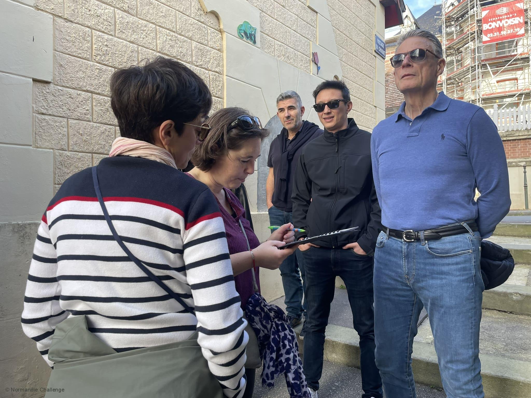 Groupe de personnes en séminaire dans l'Eure